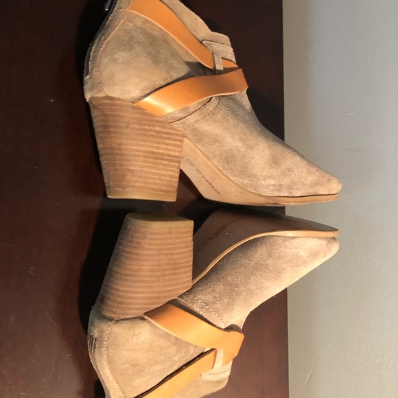 Lucky 🍀 Brand Haryson Bootie 8.5 - Picture 8 of 9